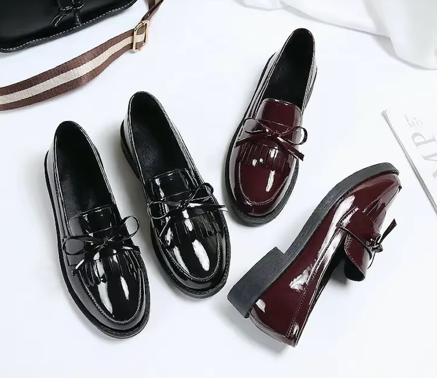 Mocassins Femme Vernis avec Franges – Audace et Raffinement - Atelier Chaussure