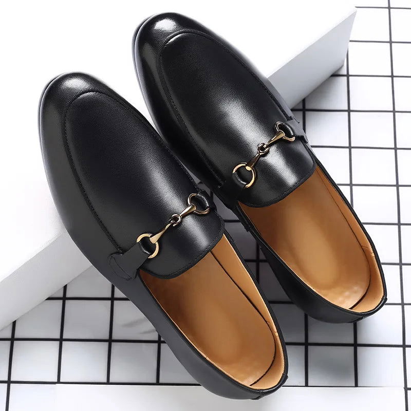 Mocassins Homme Classiques en Cuir Noir avec Détail Métallique - Atelier Chaussure