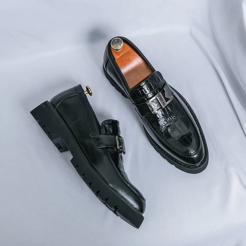 Mocassins Homme en Cuir Verni - Style Audacieux & Confortable - Atelier Chaussure