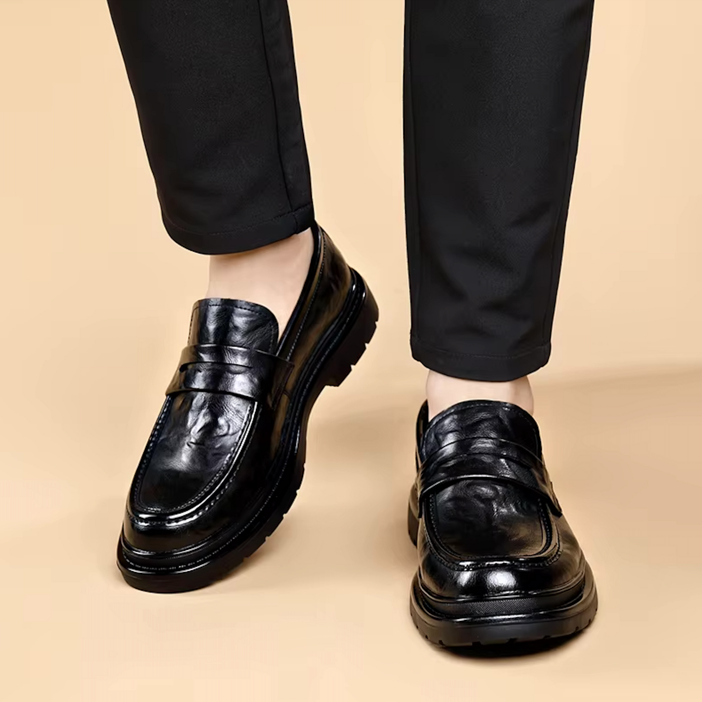 Mocassins Homme en Cuir Verni - Style Moderne et Confort - Atelier Chaussure