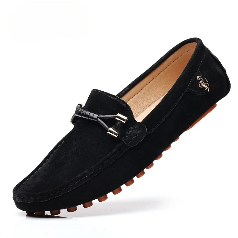 Mocassins Homme en Daim avec Détail Métallique - Atelier Chaussure