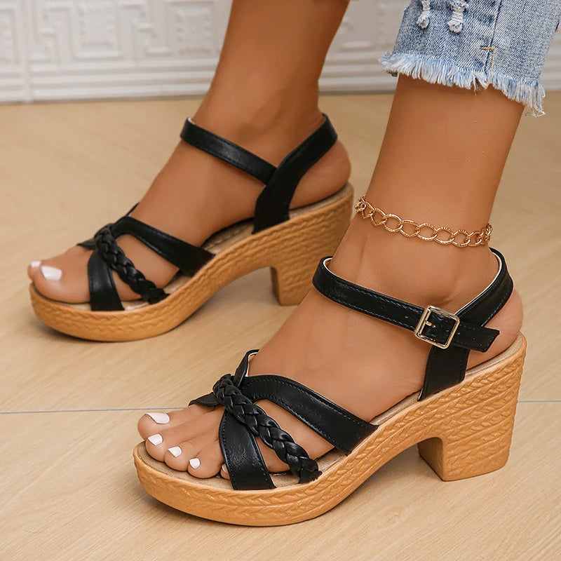 Sandales Femme Compensées – Talon Tressé Et Brides Croisées
