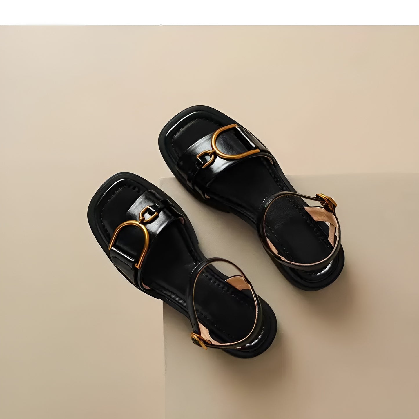 Sandales Femme – Plates Style Classique Boucle Métallique