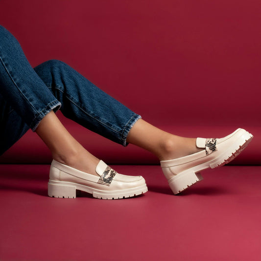 Les tendances chaussures 2025 : pourquoi les mocassins et ballerines restent intemporels ?