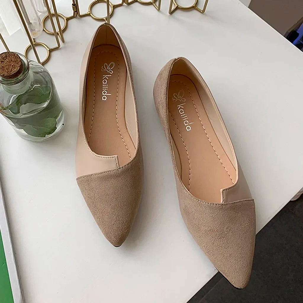 Ballerines Bicolores à Bout Pointu – Raffinement et Modernité - Atelier Chaussure