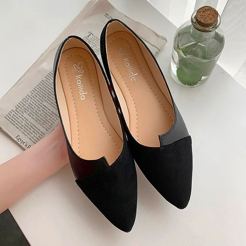 Ballerines Bicolores à Bout Pointu – Raffinement et Modernité - Atelier Chaussure