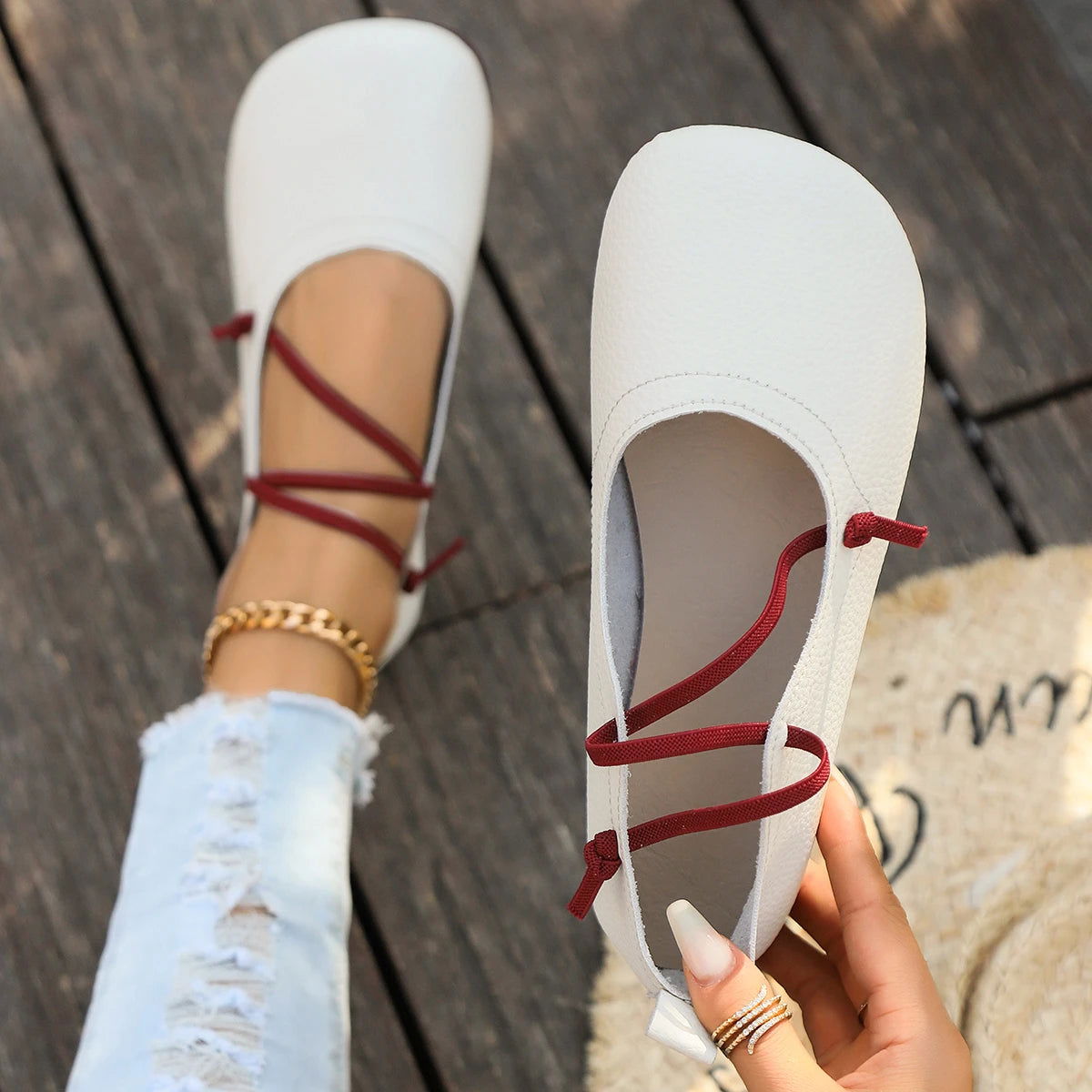 Ballerines Femme avec Lanières Croisées - Classe et Confort au Quotidien - Atelier Chaussure