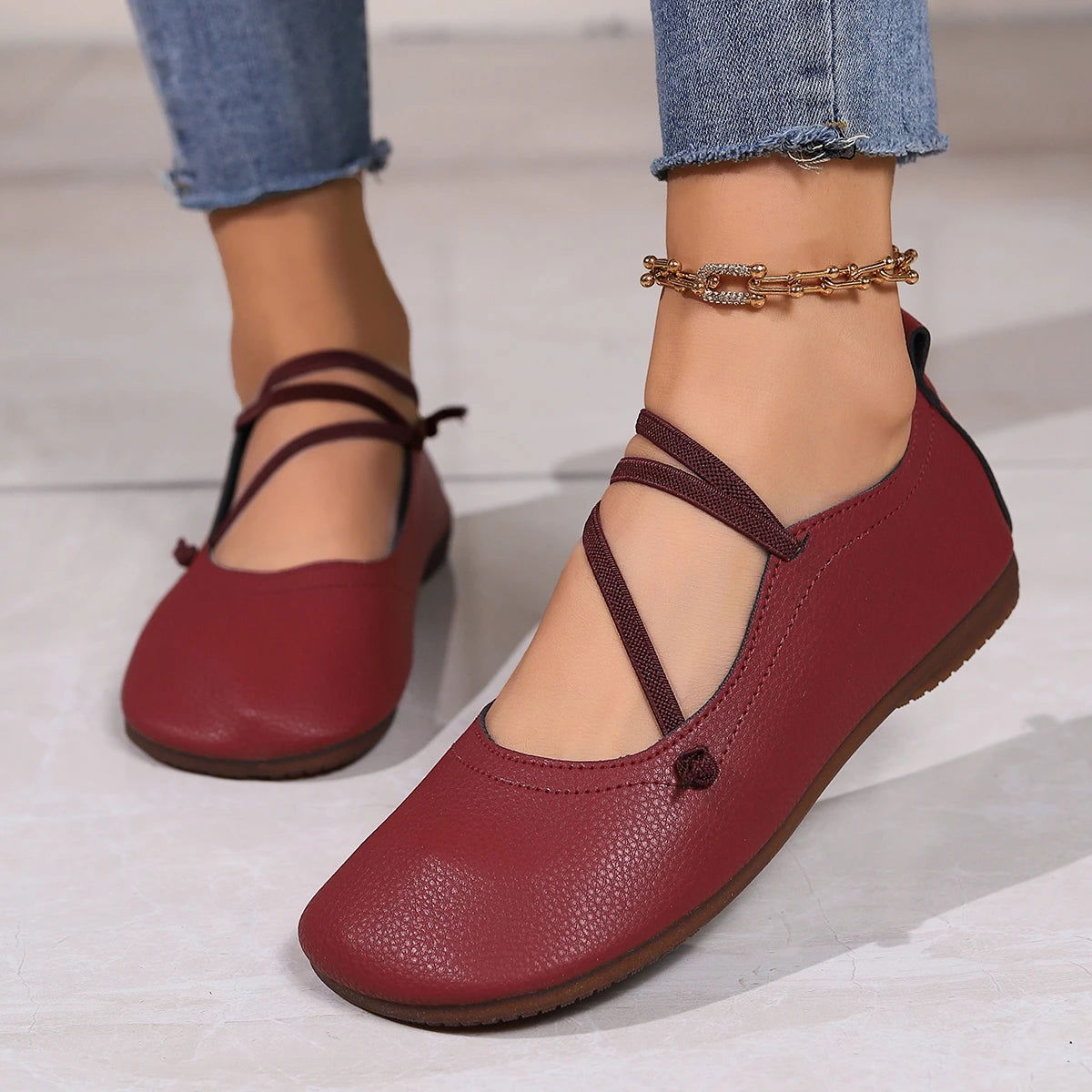 Ballerines Femme avec Lanières Croisées - Classe et Confort au Quotidien - Atelier Chaussure