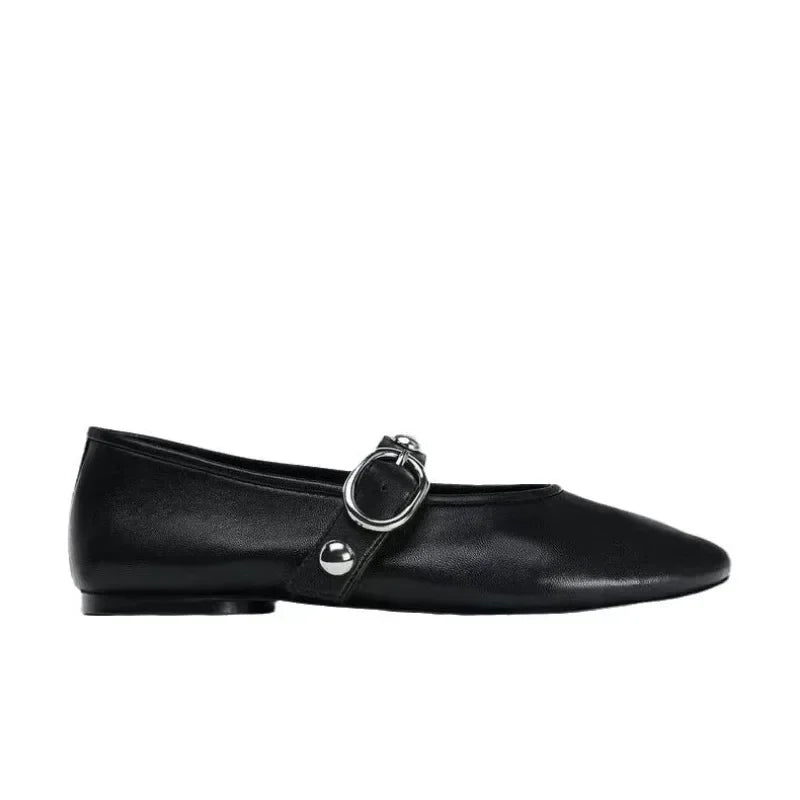 Ballerines Noir Cuir à Bride Cloutée – Audace et Confort - Atelier Chaussure