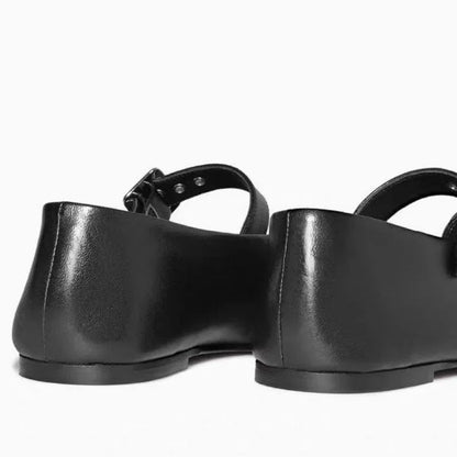 Ballerines Noires avec Bride – Sobriété et Modernité - Atelier Chaussure