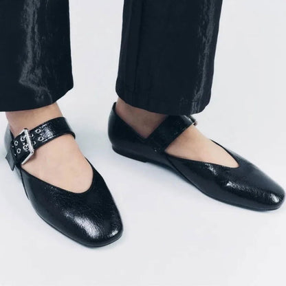 Ballerines Vernies à Boucle – Charme et Modernité - Atelier Chaussure
