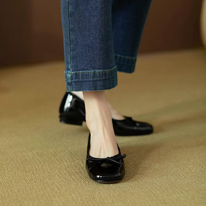 Ballerines Vernies avec Nœud – Charme et Raffinement - Atelier Chaussure