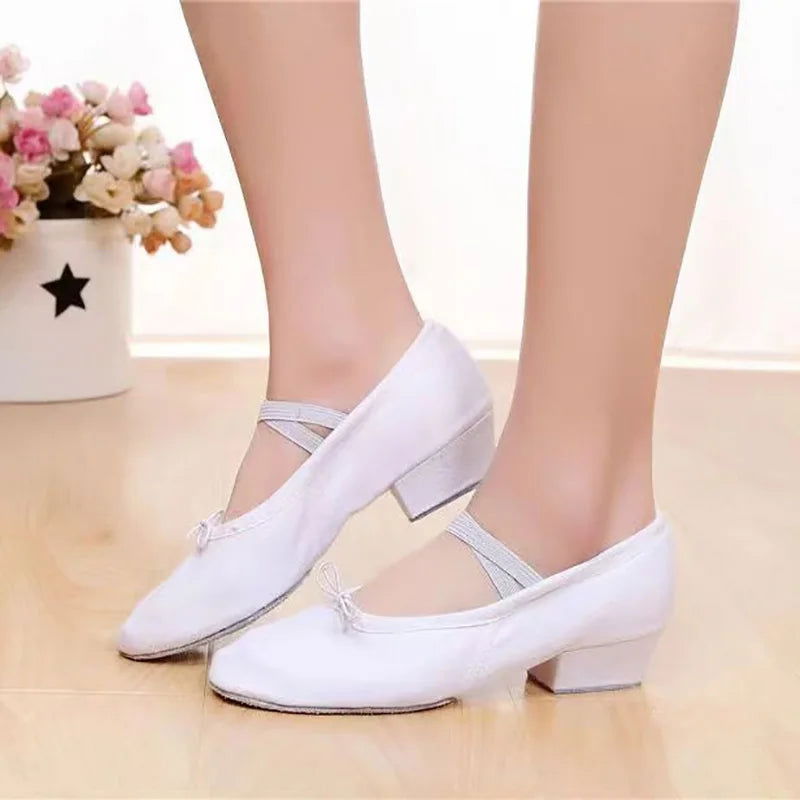 Ballerines à Talon Bas avec Bride - Atelier Chaussure
