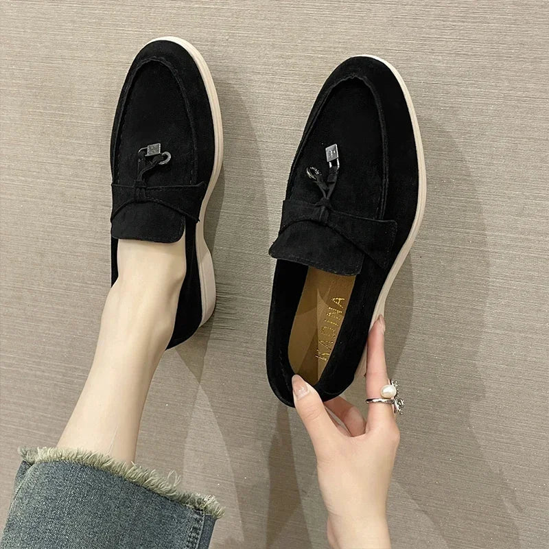 Mocassins Femme Daim avec Nœud – Confort et Raffinement - Atelier Chaussure