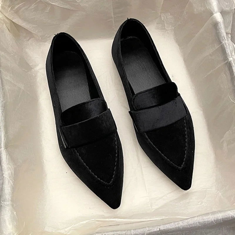 Mocassins Femme Pointus – Raffinement et Modernité - Atelier Chaussure