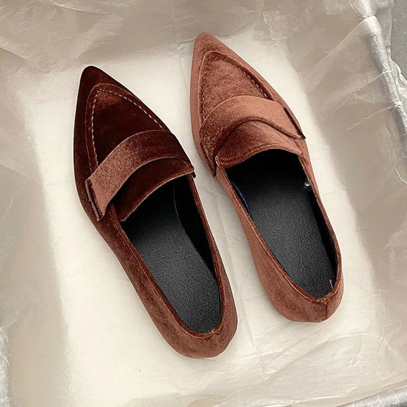 Mocassins Femme Pointus – Raffinement et Modernité - Atelier Chaussure