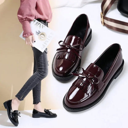 Mocassins Femme Vernis avec Franges – Audace et Raffinement - Atelier Chaussure