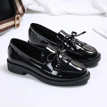 Mocassins Femme Vernis avec Franges – Audace et Raffinement - Atelier Chaussure