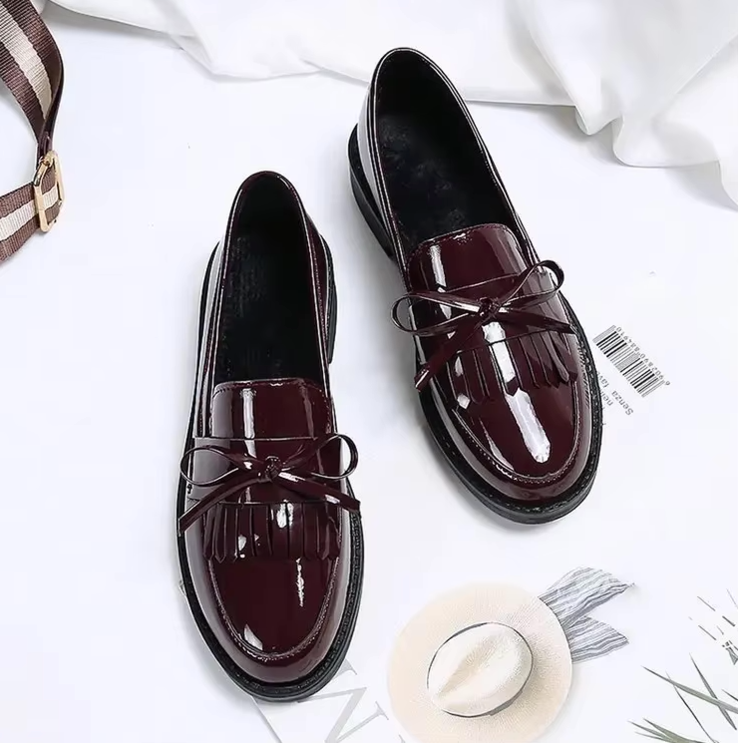 Mocassins Femme Vernis avec Franges – Audace et Raffinement - Atelier Chaussure