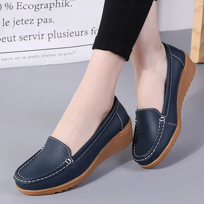 Mocassins Femme à Semelle Compensée - Atelier Chaussure