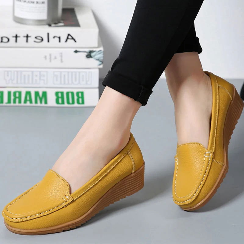 Mocassins Femme à Semelle Compensée - Atelier Chaussure