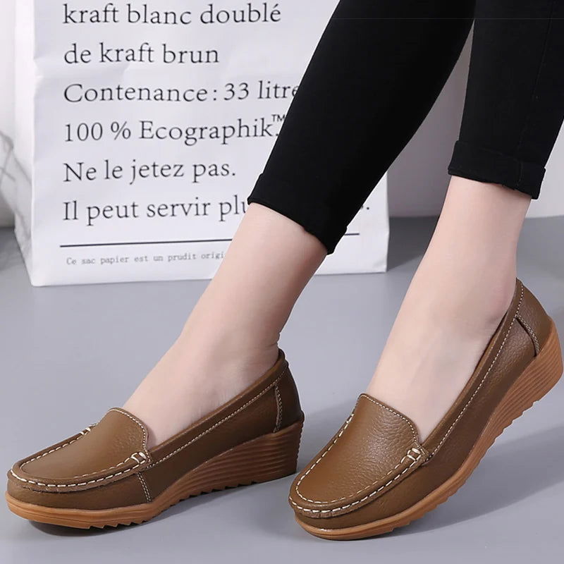 Mocassins Femme à Semelle Compensée - Atelier Chaussure