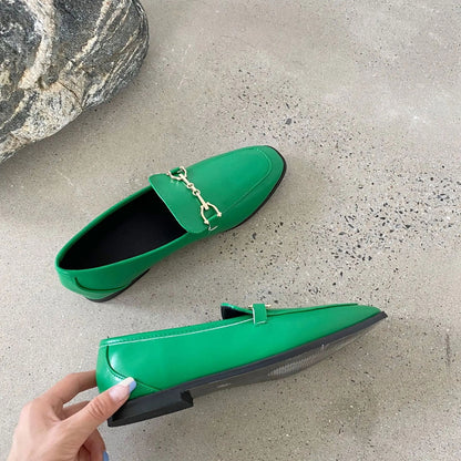 Mocassins Femme en Cuir Lisse avec Détail Métallique - Atelier Chaussure