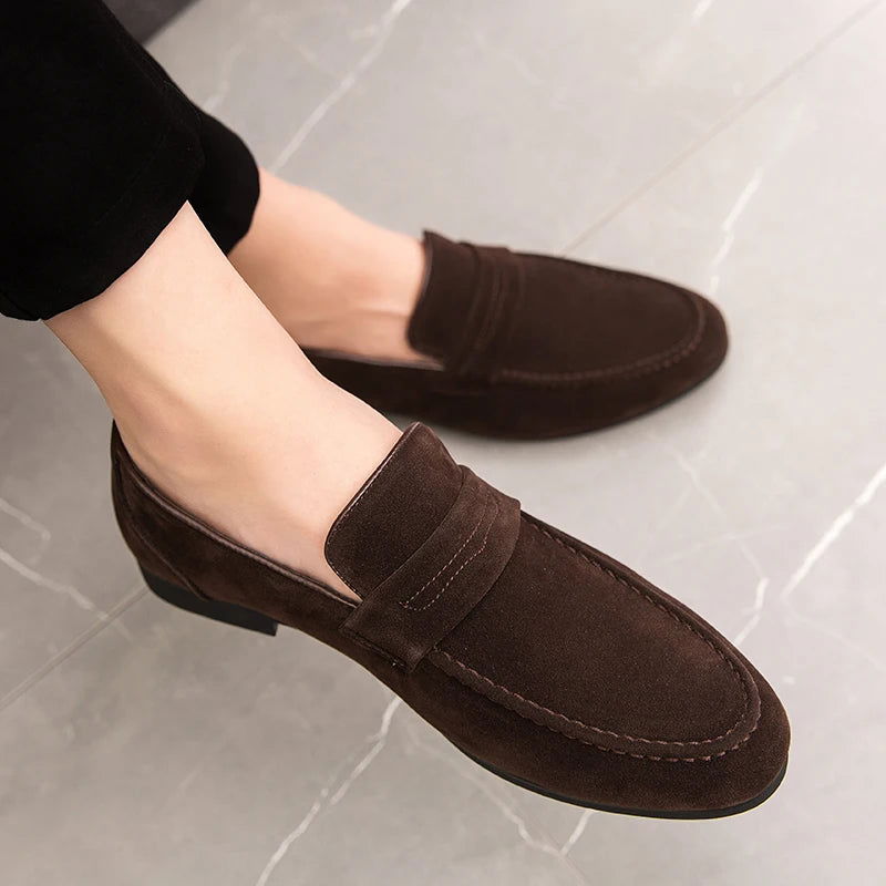 Mocassins Homme Classique en Daim - Atelier Chaussure