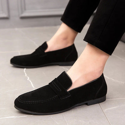 Mocassins Homme Classique en Daim - Atelier Chaussure