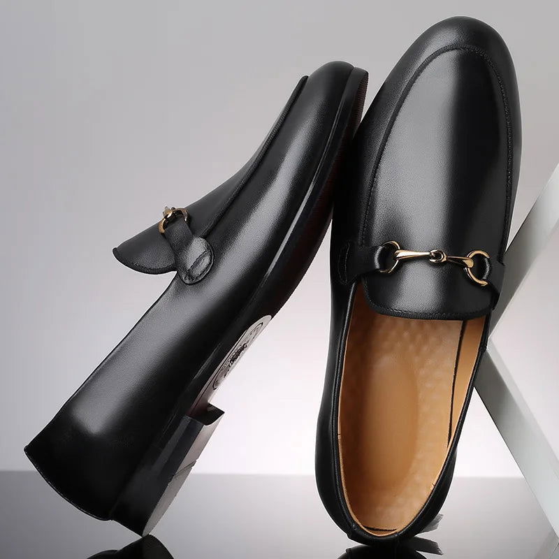 Mocassins Homme Classiques en Cuir Noir avec Détail Métallique - Atelier Chaussure