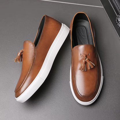 Mocassins Homme Moderne en Cuir avec Pompons - Atelier Chaussure