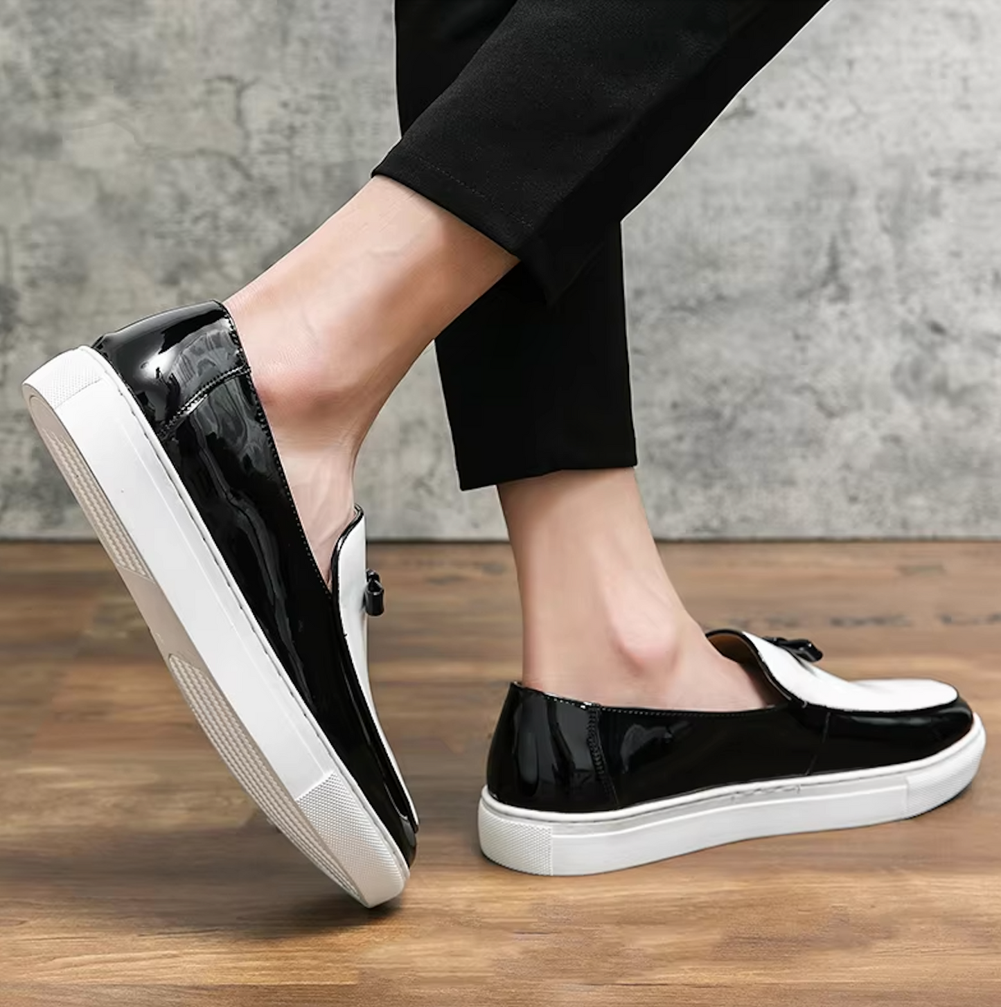 Mocassins Homme Moderne en Cuir avec Pompons - Atelier Chaussure