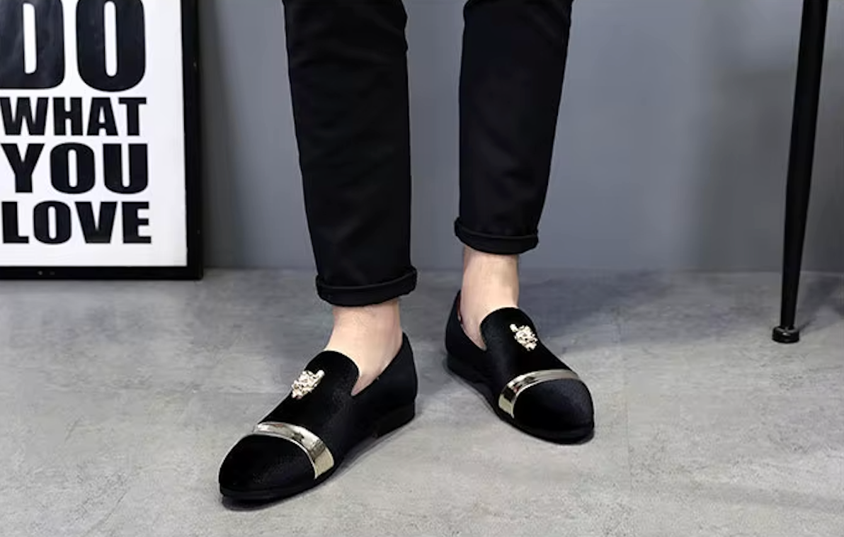 Mocassins Homme Prestige en Velours - Finitions Métalliques Modernes - Atelier Chaussure