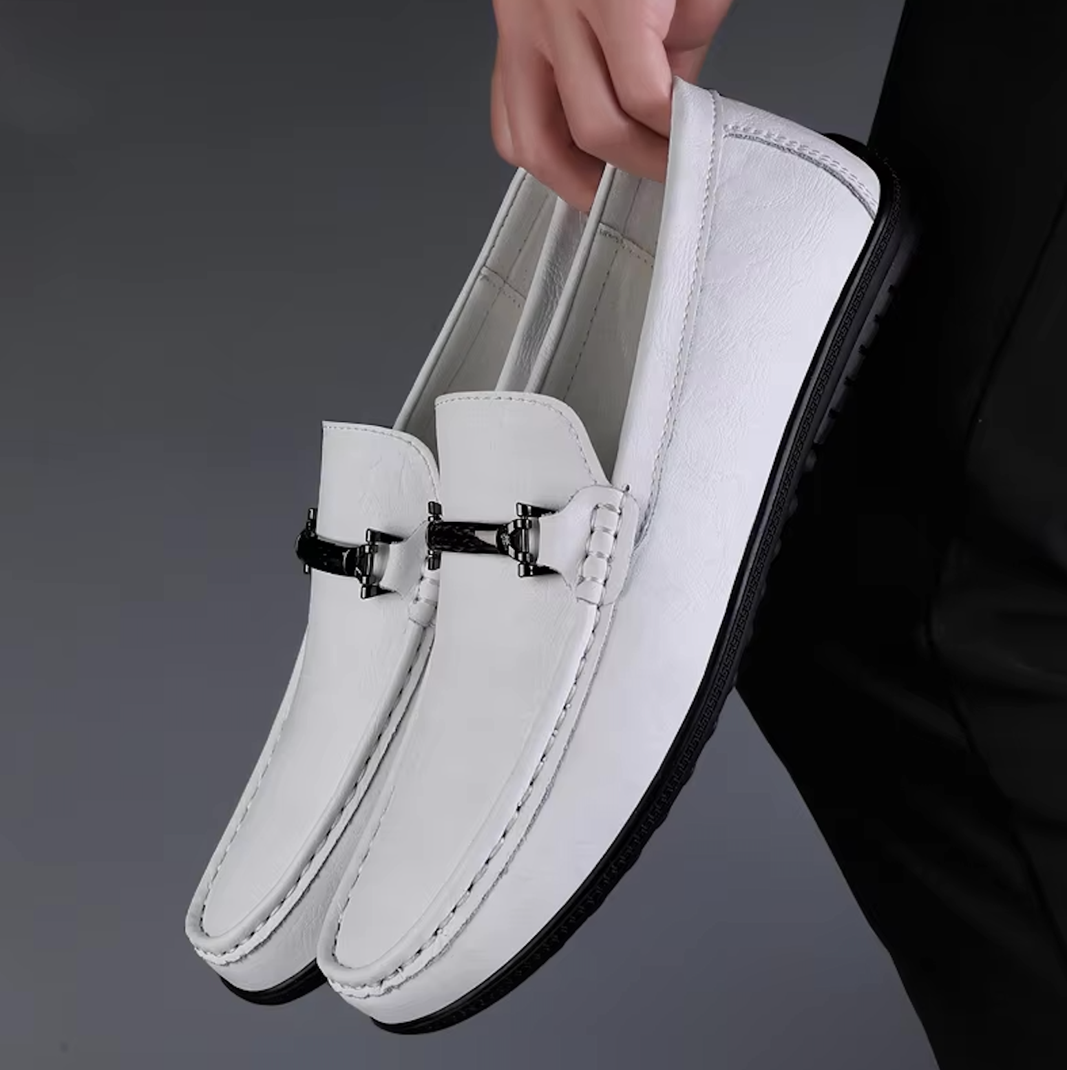 Mocassins Homme en Cuir Chic - Détail Métallique Raffiné - Atelier Chaussure