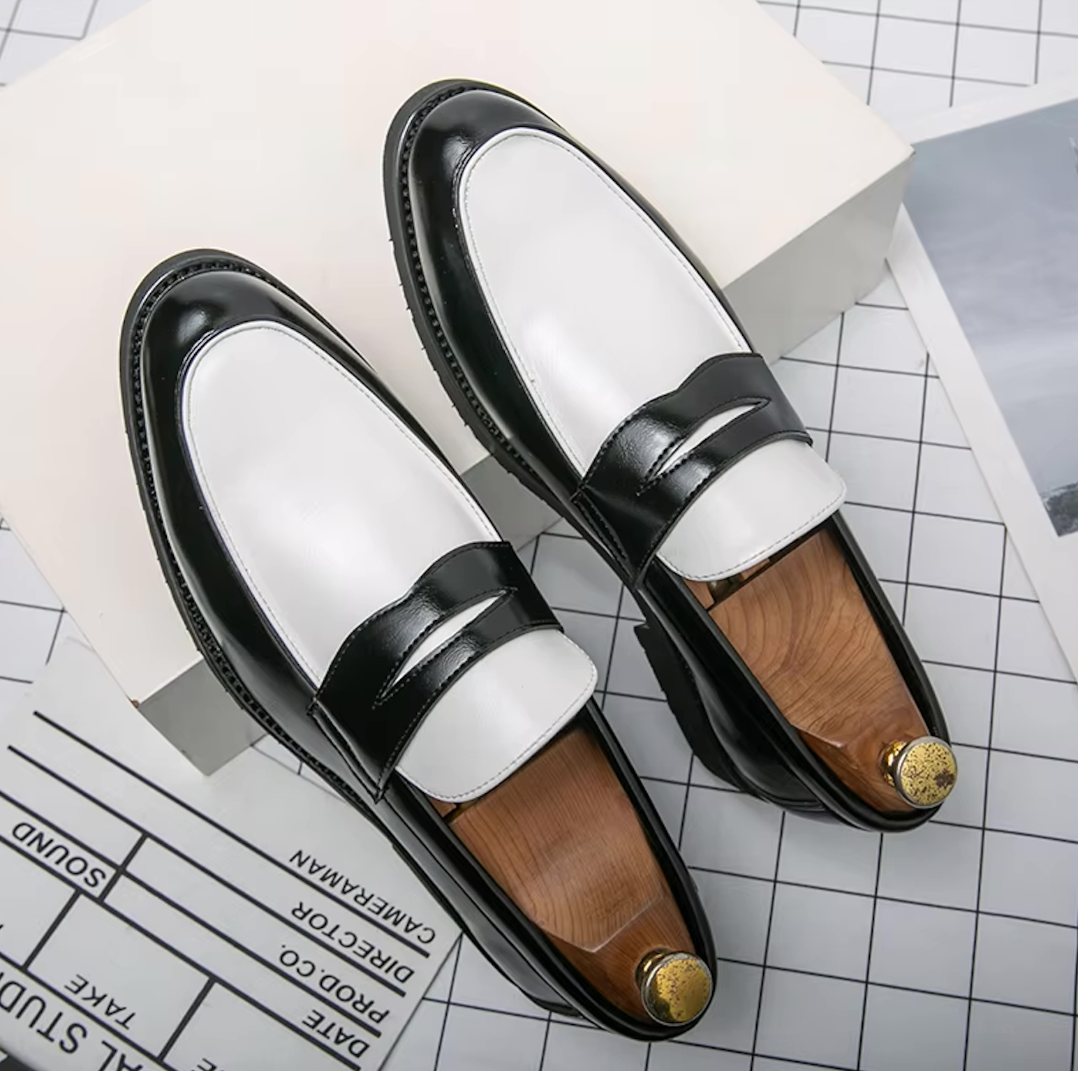 Mocassins Homme en Cuir Verni - Style Vintage et Raffiné - Atelier Chaussure