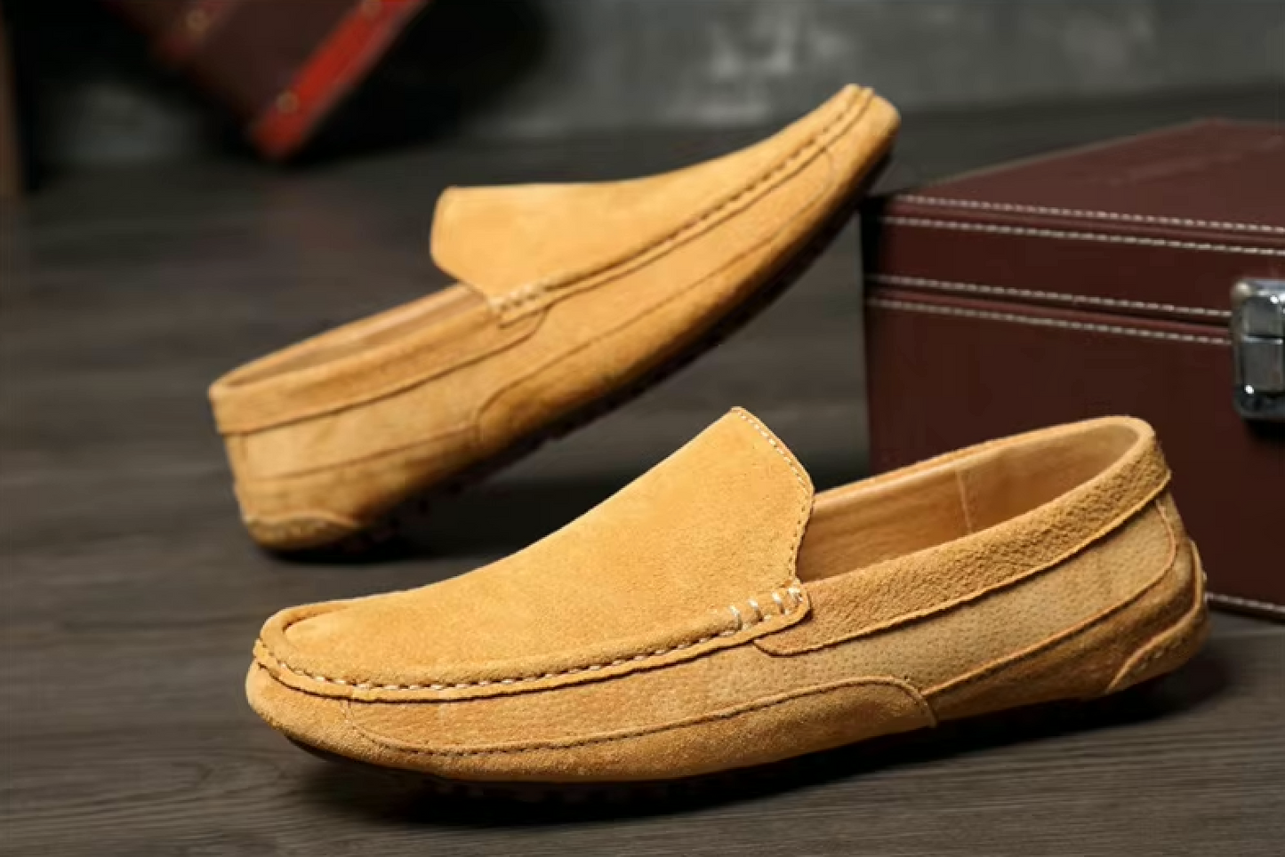 Mocassins Homme en Daim - Simplicité et Confort - Atelier Chaussure