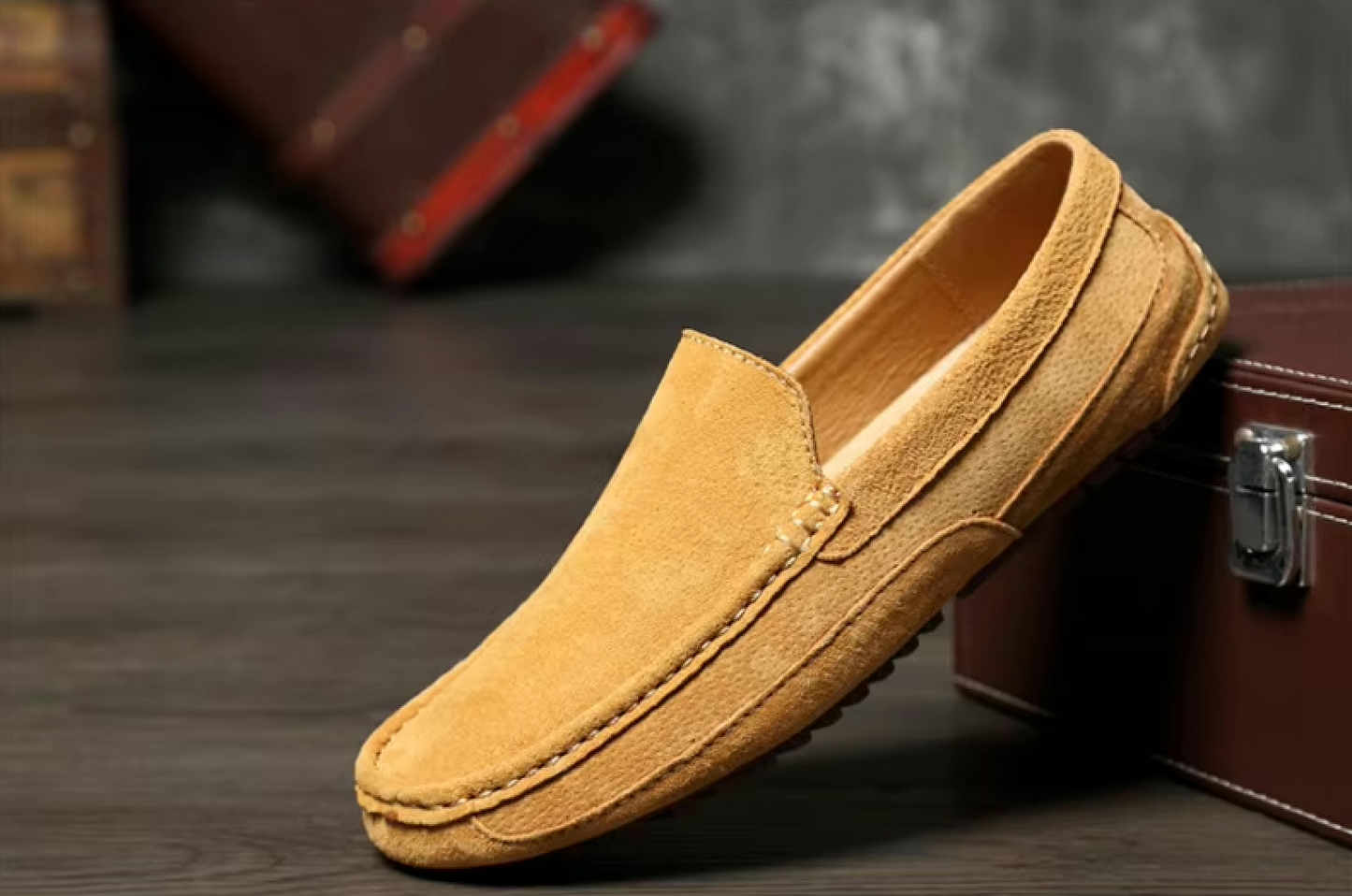 Mocassins Homme en Daim - Simplicité et Confort - Atelier Chaussure