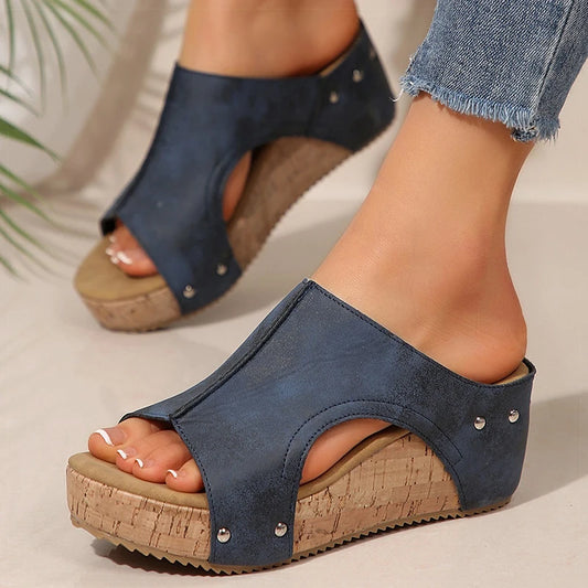 Sandales Femme Compensées – Empeigne Large Et Talon Liège