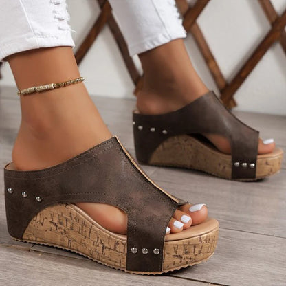 Sandales Femme Compensées – Empeigne Large Et Talon Liège