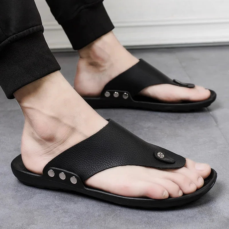 Sandales Homme – Bout Rond Avec Séparation D'orteils Et Rivets Métal